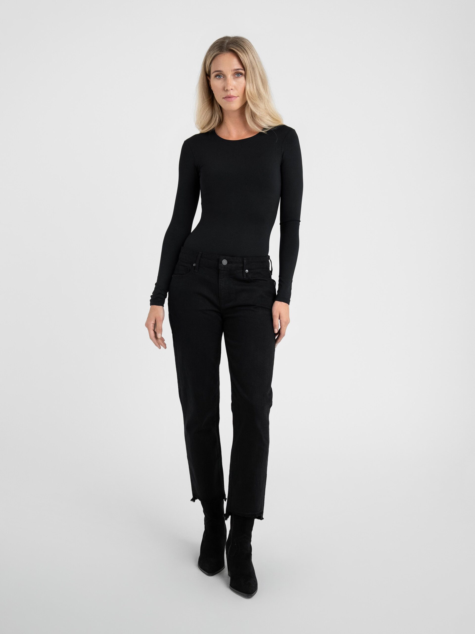 Byron Crop Straight w/Step Fray Hem in Stallion