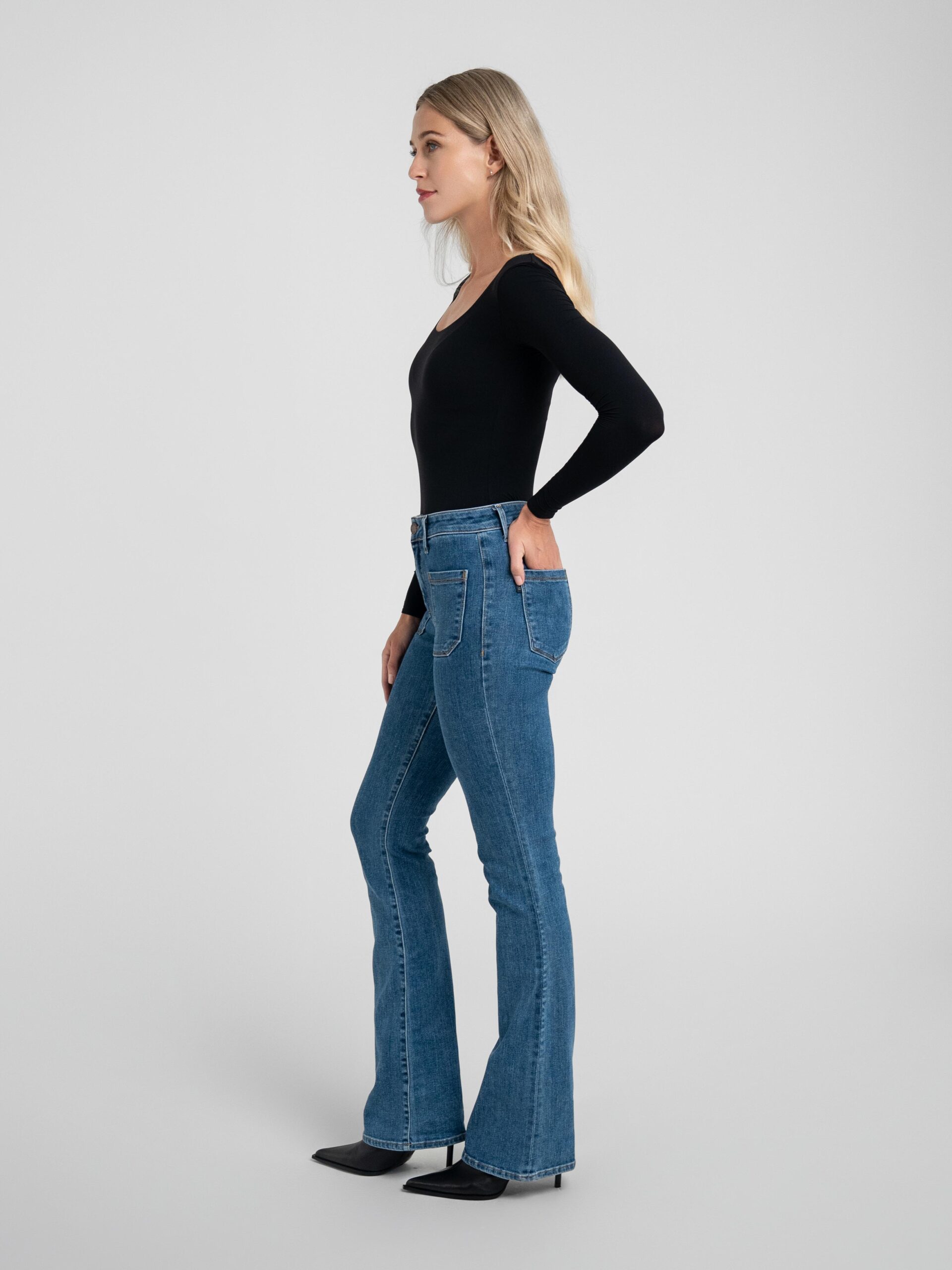 Bombshell Bell w/Front Pockets In Pacific