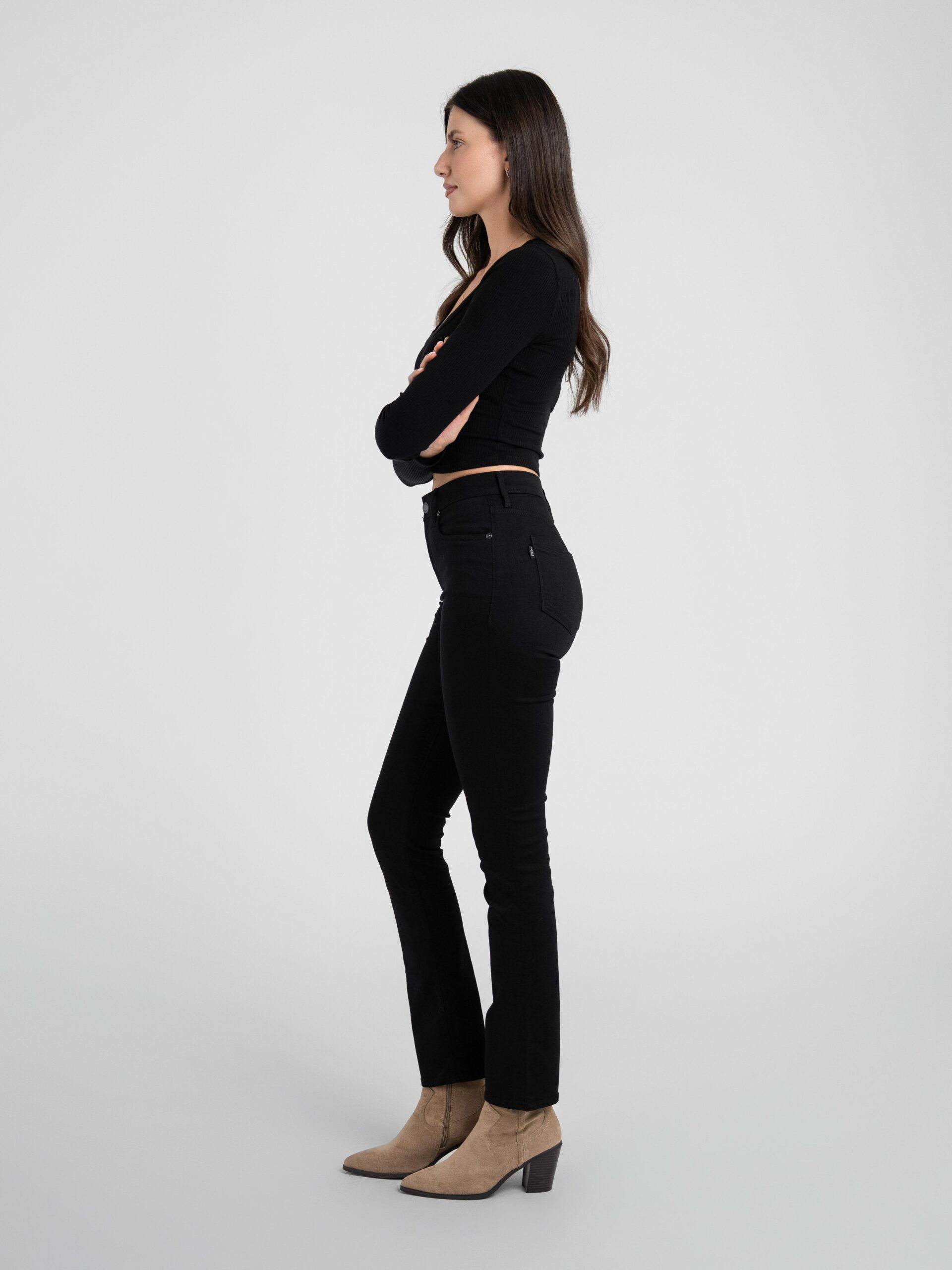 Bombshell Runaround in Eternal Black