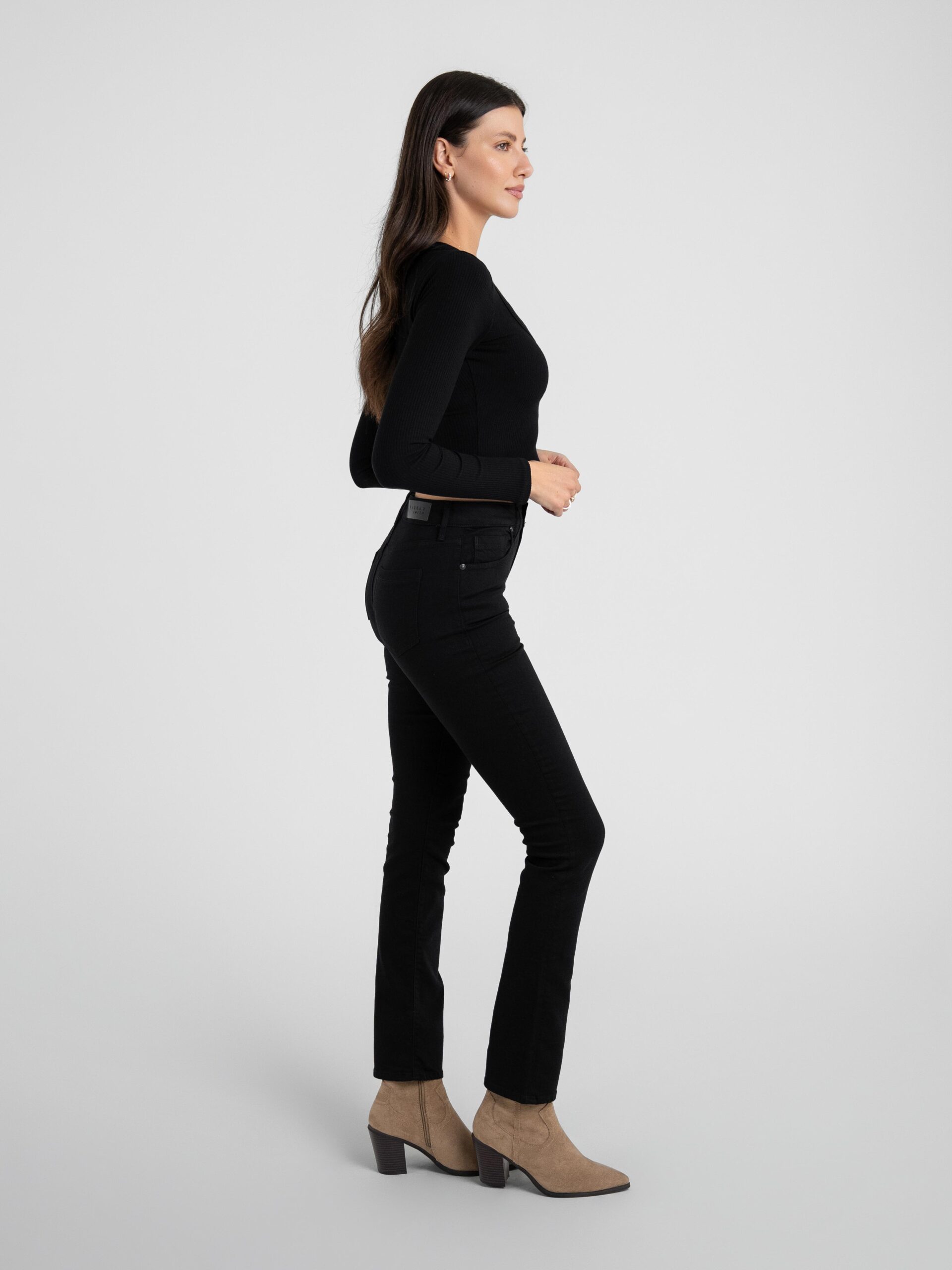Bombshell Runaround in Eternal Black