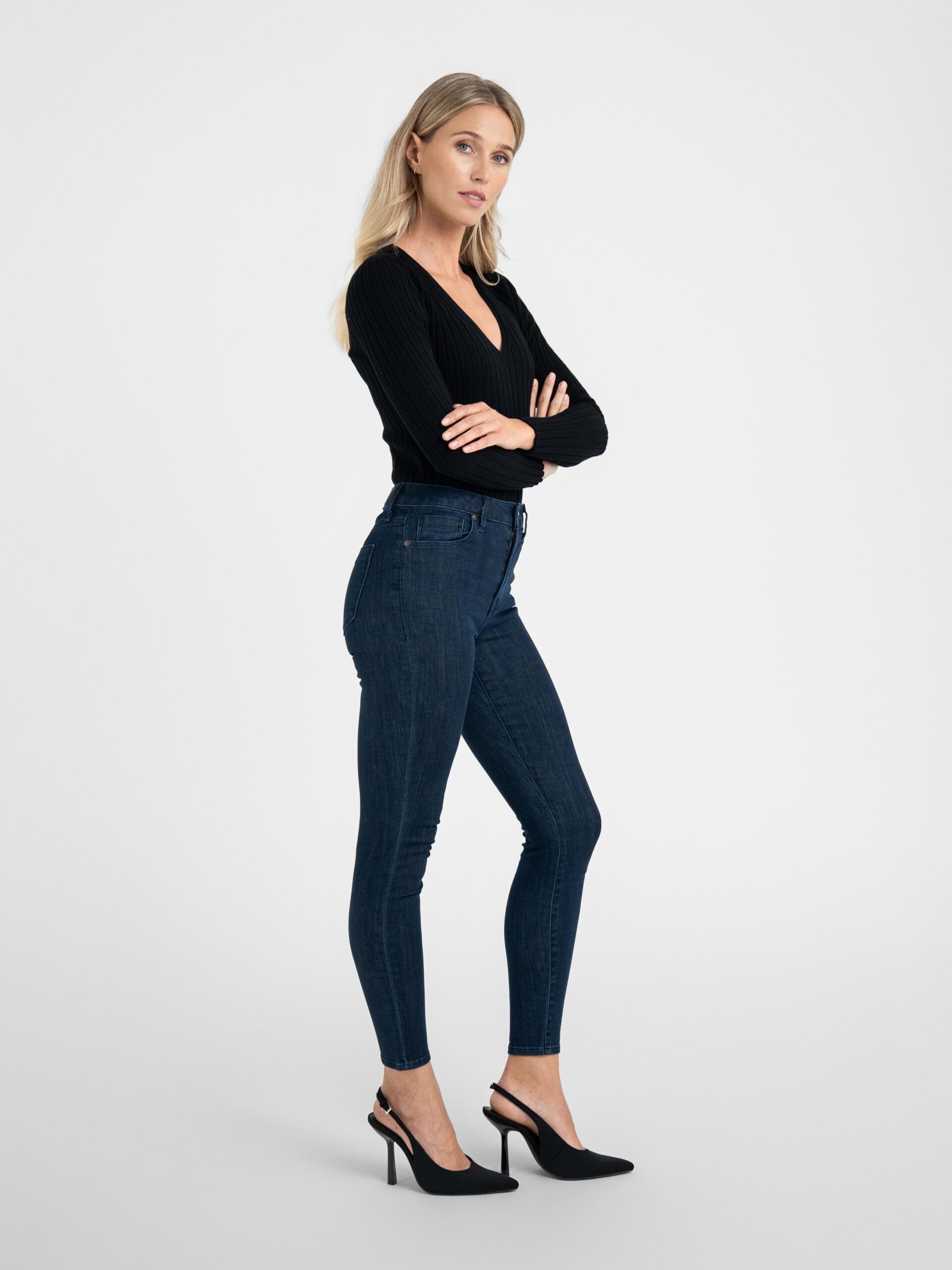Bombshell Skinny in Davenport