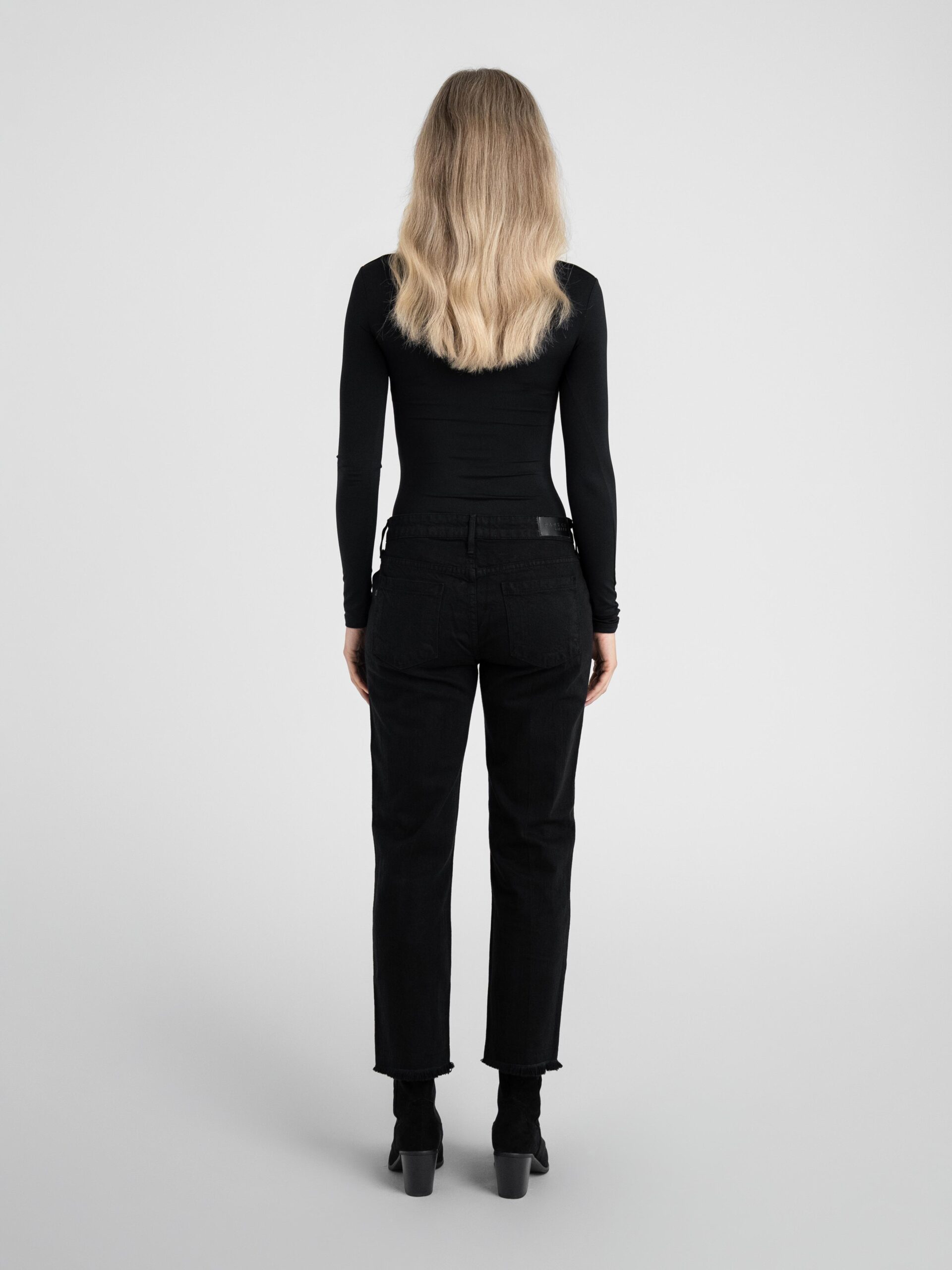 Byron Crop Straight w/Step Fray Hem in Stallion
