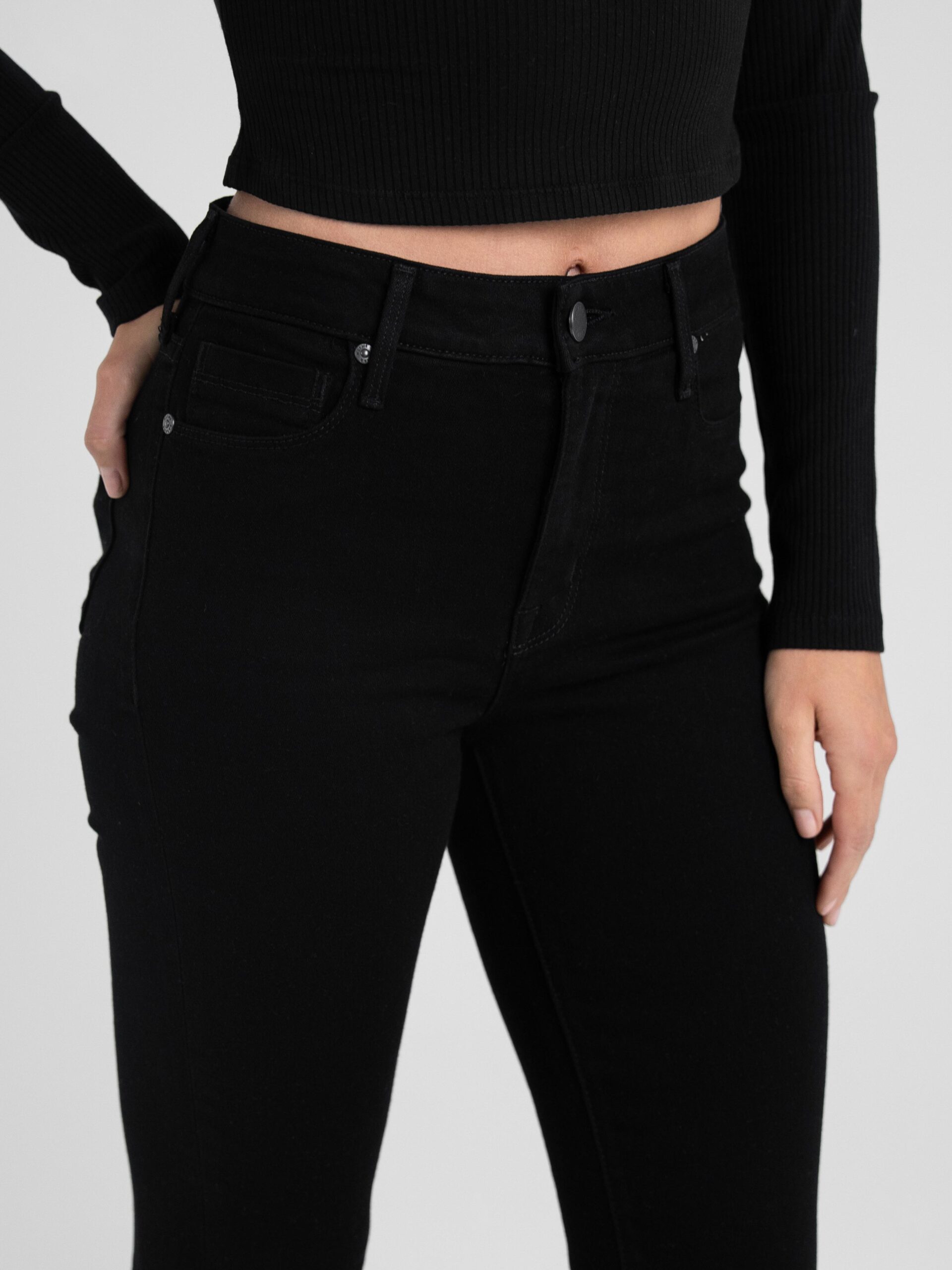 Bombshell Skinny in Noir