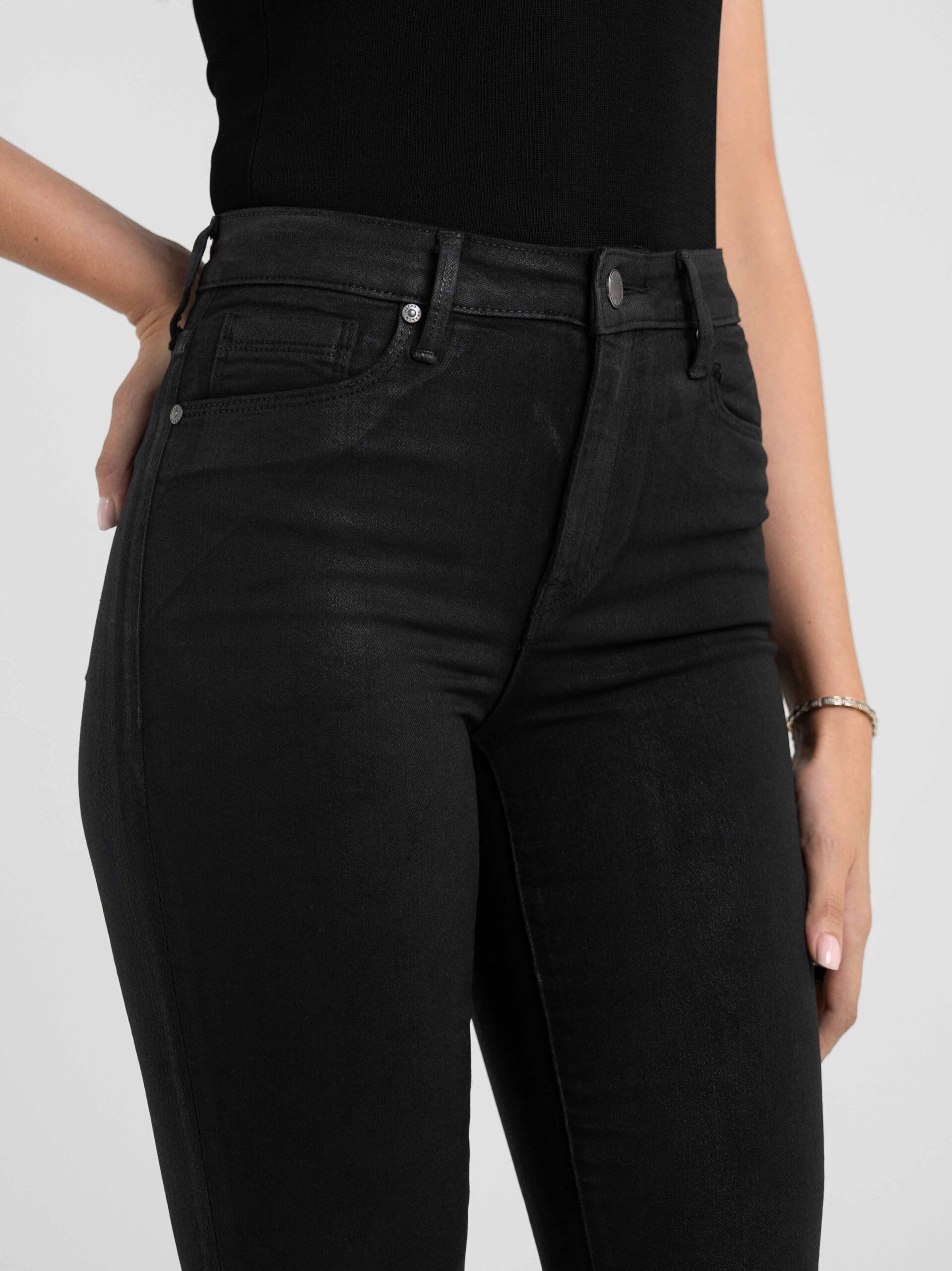 Bombshell Skinny in Slick Black