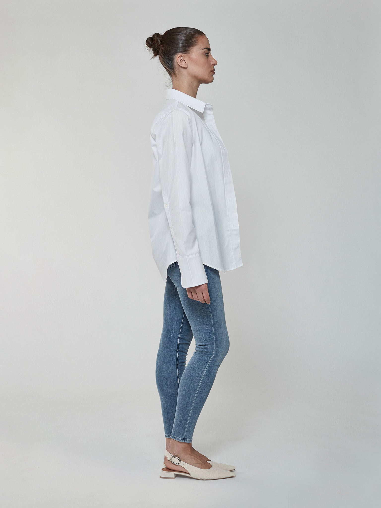 Billy Classic Button Down In White