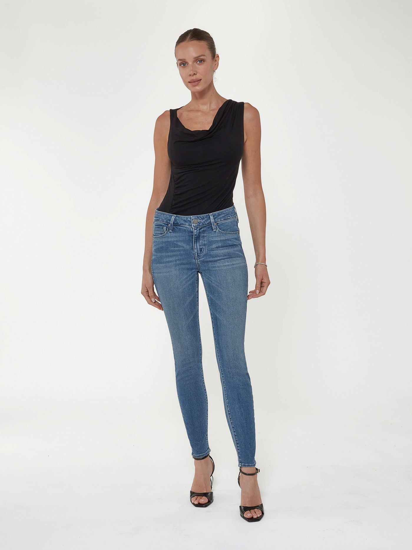 Bowery Skinny in Cove