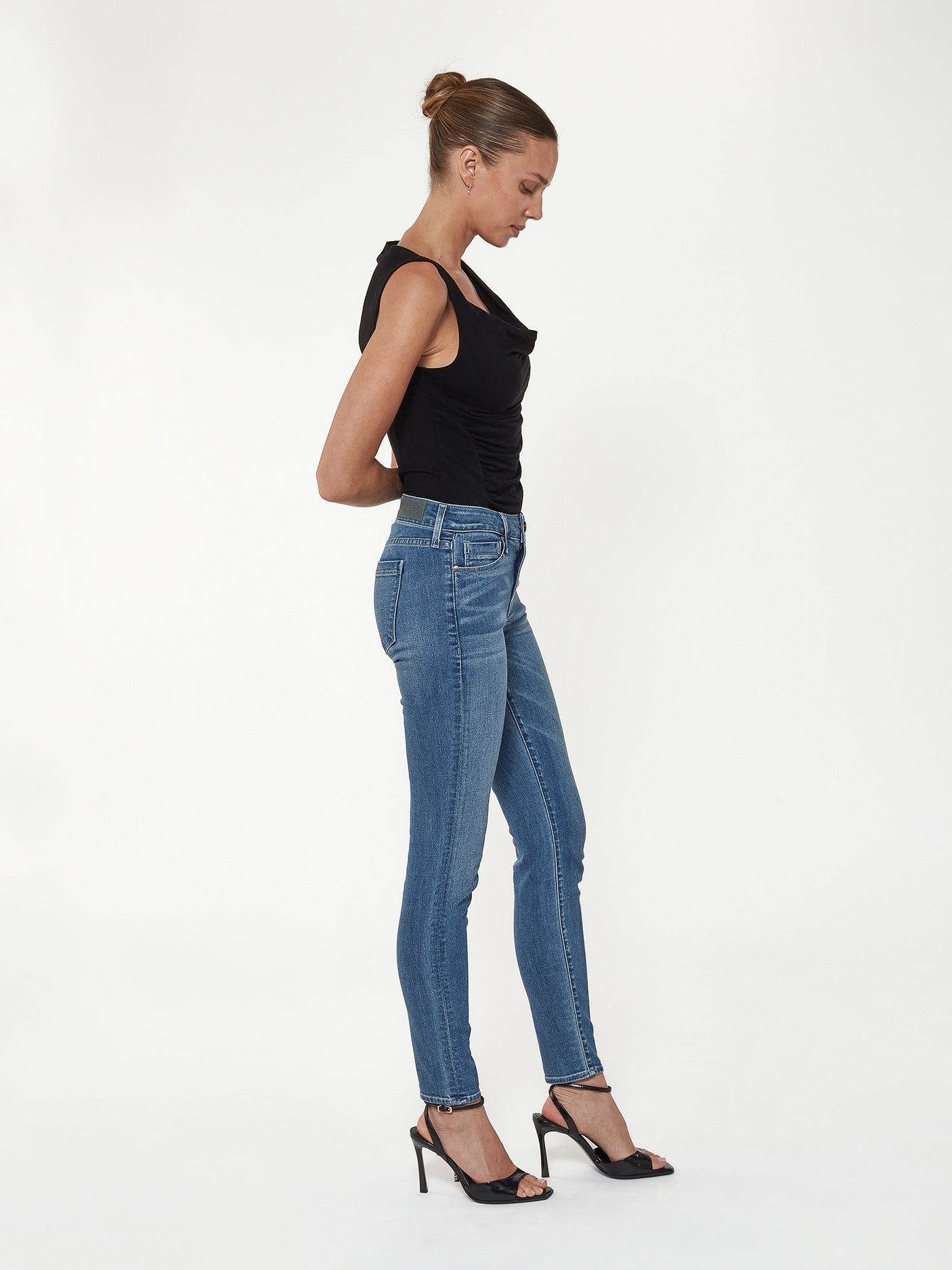 Bowery Skinny in Cove