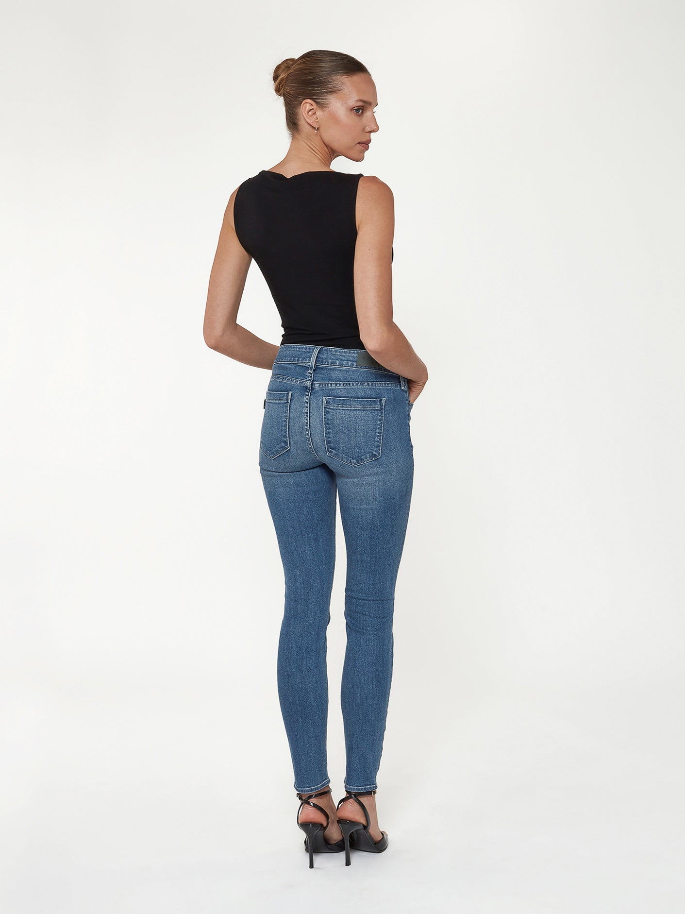 Bowery Skinny in Cove