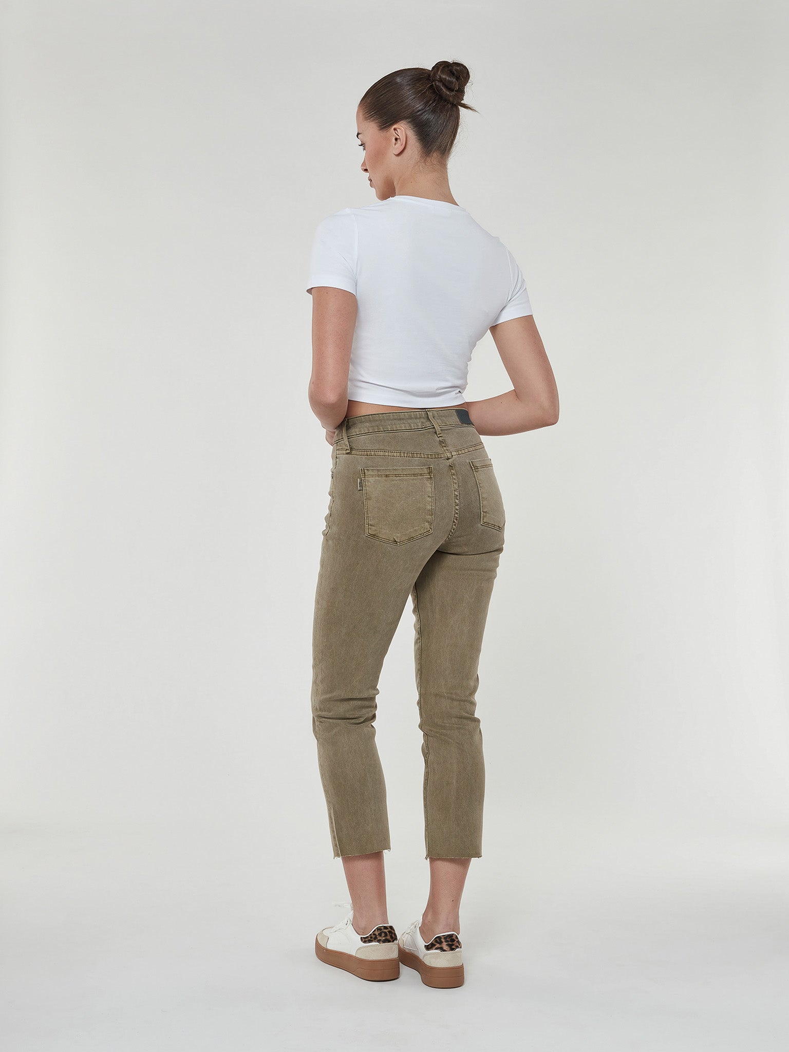 Byron Crop Straight w/Raw Hem Army