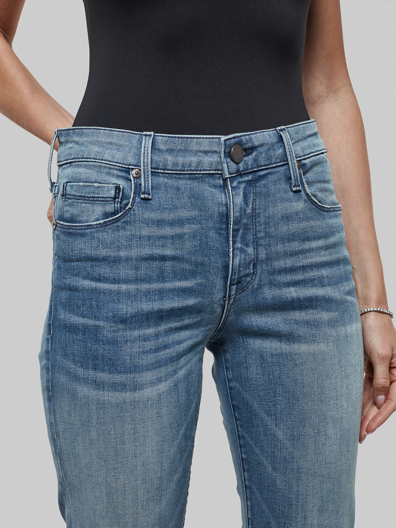 Byron Crop Straight w/Raw Hem in Pier