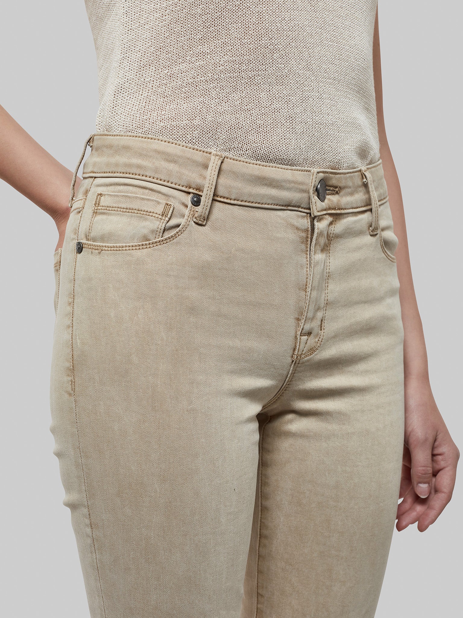 Byron Crop Straight w/Raw Hem Stone