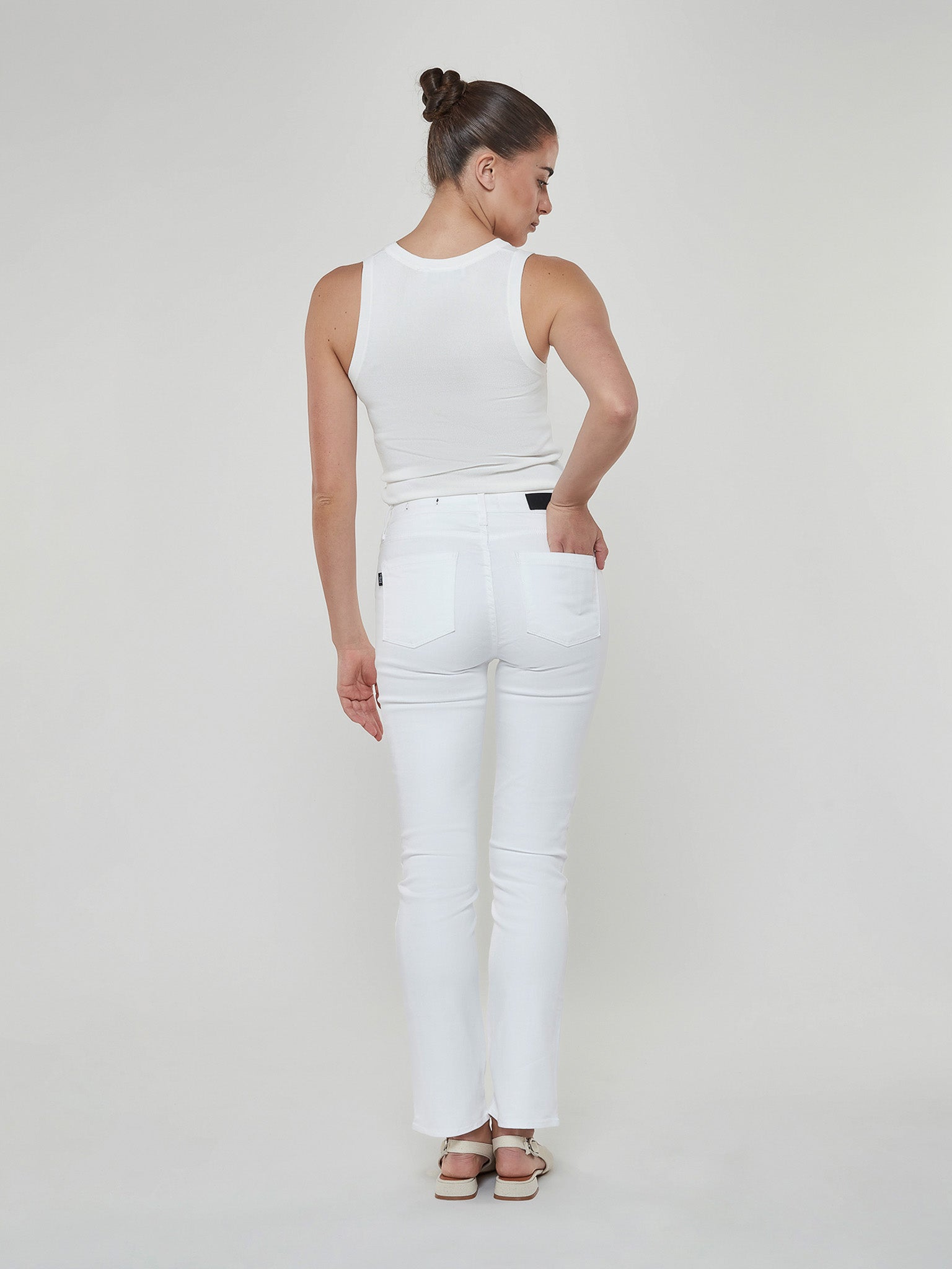 Bombshell Runaround in Eternal White